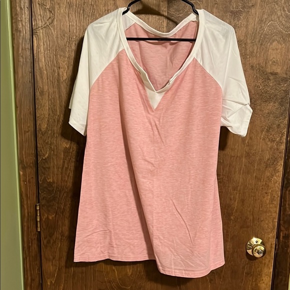 Bloomchic Pink and White Women's Top - Picture 1 of 3